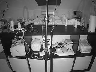 voyeurcam-julmodels-whitebed-6 live cam profile