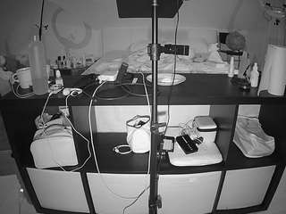 voyeurcam-julmodels-whitebed-6 live cam profile