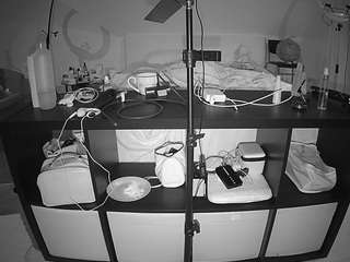 voyeurcam-julmodels-whitebed-6