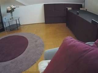 voyeurcam-julmodels-whitebed-6