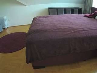 le modèle voyeurcam-julmodels-whitebed-6 est en webcam porno dans un show sur le site camsoda, il possède les tags suivants: ass,beautiful,bedroom,bra,flashing,julmodels-house,moaning,pov,voyeur,hd