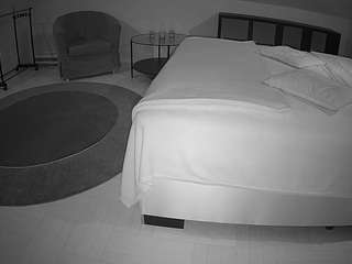 voyeurcam-julmod... Live Webcam on CamSoda