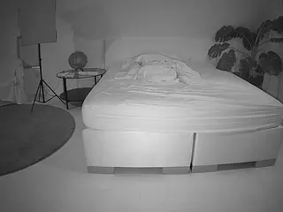 Julmodels Bedroom-A 2's Live Sex Cam Show