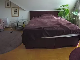 Julmodels Bedroom-A 2's Live Sex Cam Show