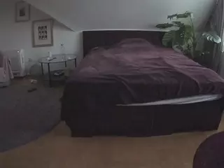 Julmodels Bedroom-A 2's Live Sex Cam Show