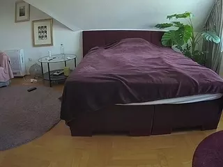 Julmodels Bedroom-A 2's Live Sex Cam Show