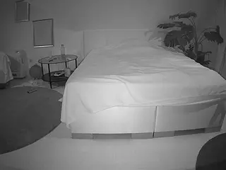 Julmodels Bedroom-A 2's Live Sex Cam Show