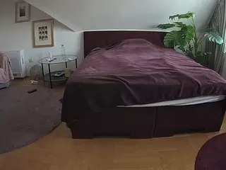 Julmodels Bedroom-A 2's Live Sex Cam Show