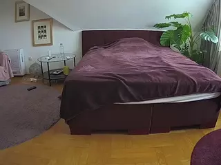 Julmodels Bedroom-A 2's Live Sex Cam Show