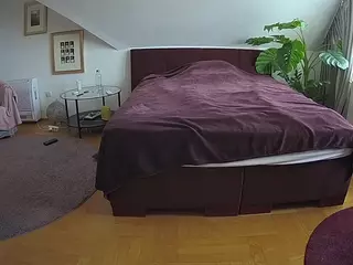 Julmodels Bedroom-A 2's Live Sex Cam Show