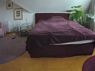 Julmodels Bedroom-A 2's Live Sex Cam Show