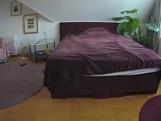 Julmodels Bedroom-A 2's Live Sex Cam Show