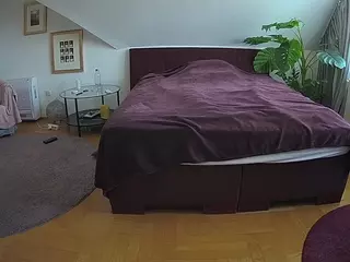 Julmodels Bedroom-A 2's Live Sex Cam Show
