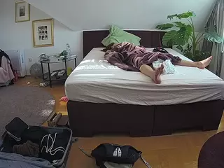 Julmodels Bedroom-A 2's Live Sex Cam Show