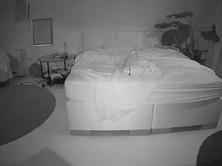 Julmodels Bedroom-A 2's Live Sex Cam Show