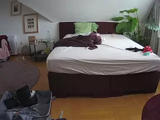 Julmodels Bedroom-A 2's Live Sex Cam Show