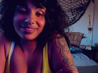 Live webcam model blow-joy on Soda Cams