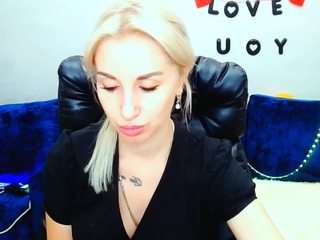 rose-shine Live Webcam on CamSoda