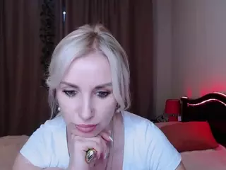 rose-shine's Live Sex Cam Show