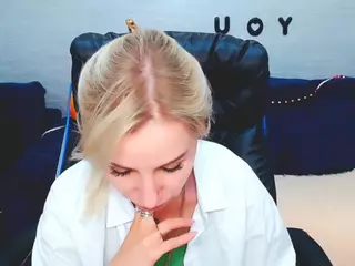 rose-shine's Live Sex Cam Show