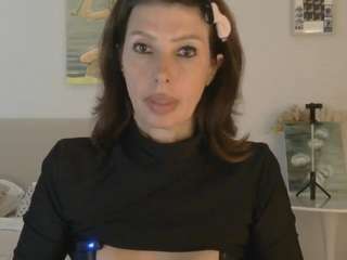 whitequeen888 live cam preview