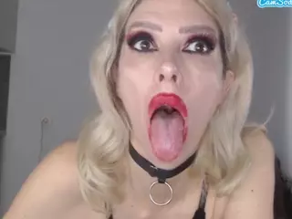 whitequeen888's Live Sex Cam Show