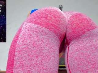 Admire 23 years old yummyass4u from CamSoda yummyass4u from CamSoda