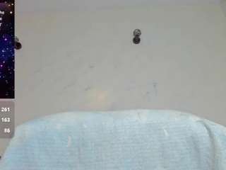 yummyass4u Live Webcam on CamSoda