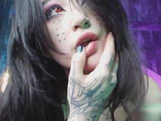 Live webcam model charlotte-germanotta on Soda Cams