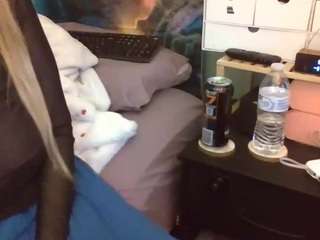 candismiths's CamSoda show and profile