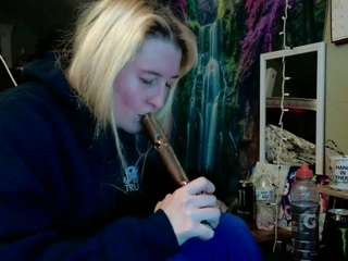 le modèle candismiths est en webcam porno dans un show sur le site camsoda, il possède les tags suivants: amateur,blowjob,twerk,toys,smoking,party,lush,lovense,kinky,housewife,flashing,drinking,doggy style,dirtytalk,dirtydancin,dildo or vibrator,deepthroat,dance,blue eyes,big tits
