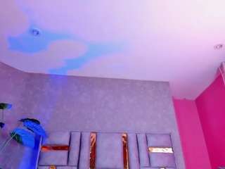 juliia-rose Live Webcam on CamSoda