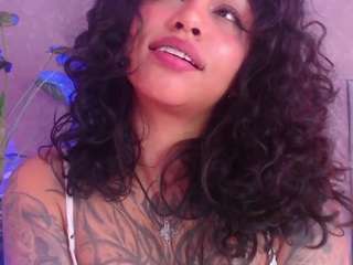 juliia-rose Live Webcam on CamSoda