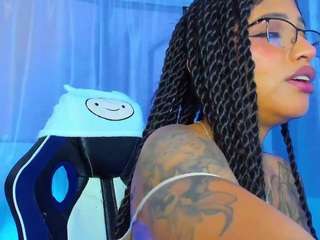 juliia-rose Live Webcam on CamSoda