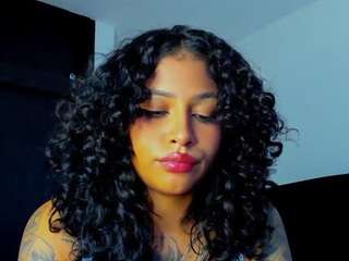 juliia-rose live webcam show