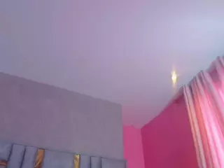 juliia-rose's Live Sex Cam Show