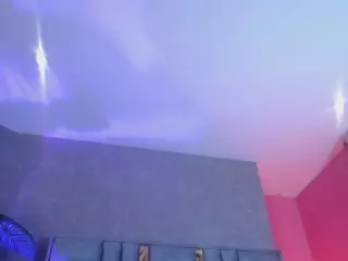 juliia-rose's Live Sex Cam Show