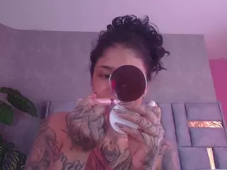 juliia-rose's Live Sex Cam Show