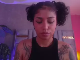 juliia-rose's Live Sex Cam Show