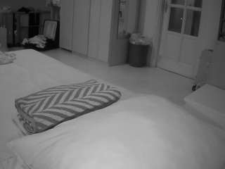 voyeurcam-julmodels-bed-1 Bbw Cam Model camsoda