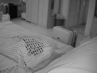 voyeurcam-julmodels-bed-1 Adult Cam Models camsoda