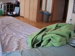 camsoda voyeurcam-julmodels-bed-1