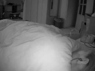 Voyeur Camarad camsoda voyeurcam-julmodels-bed-1