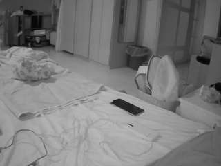 Voyeurcam camsoda voyeurcam-julmodels-bed-1