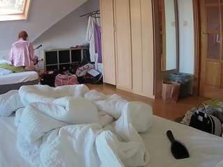 voyeurcam-julmodels-... webcam
