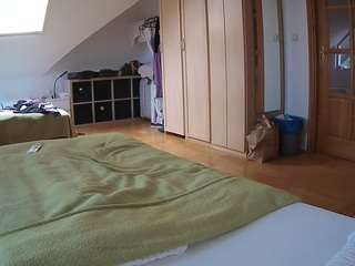 voyeurcam-julmodels-... webcam