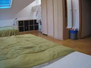 voyeurcam-julmodels-bed-1 Modèle Webcam Profil