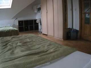 voyeurcam-julmodels-bed-1 Live Webcam on CamSoda