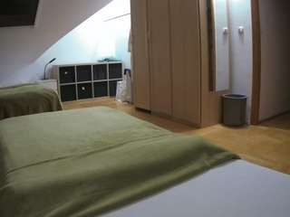 voyeurcam-julmodels-bed-1