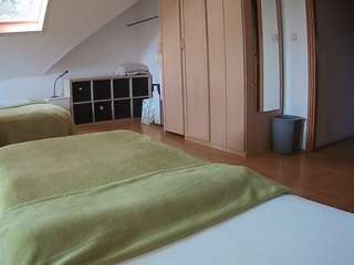 voyeurcam-julmodels-bed-1
